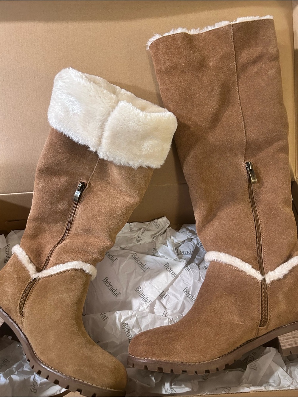 Bjorndal ‘Allison’ boot in camel color